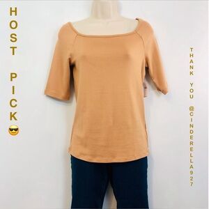 NWT Gap Modern T Carmel Tan